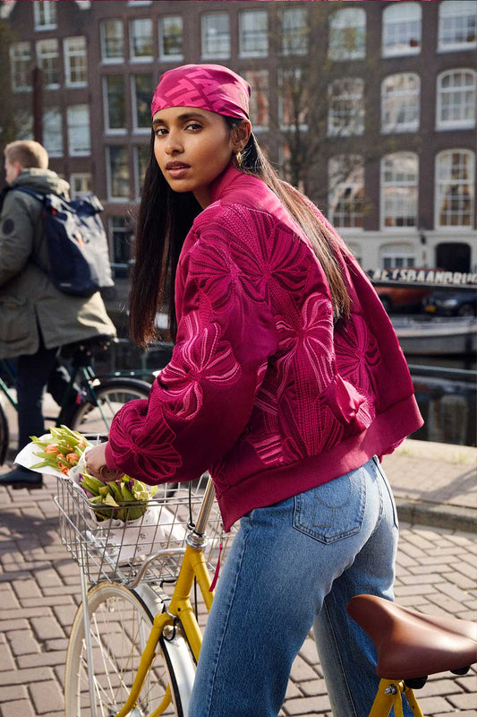 JACKE - Ashley Embroidery Bows