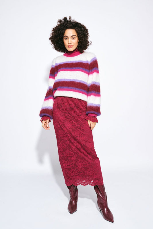 ROCK - Holly Lace Burgundy Red