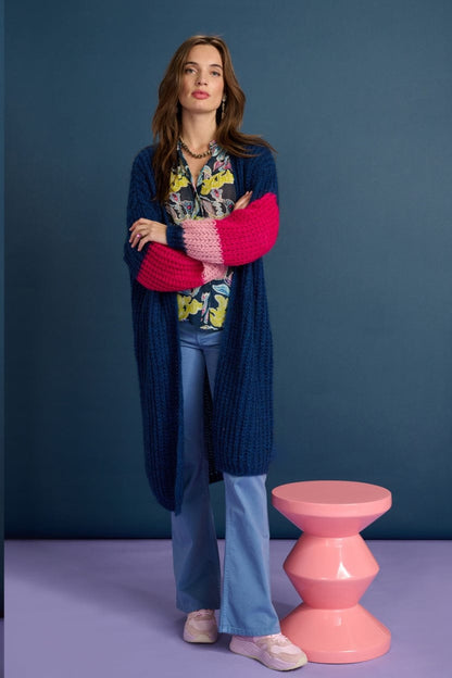 STRICKJACKE - Eternal Blue Blush