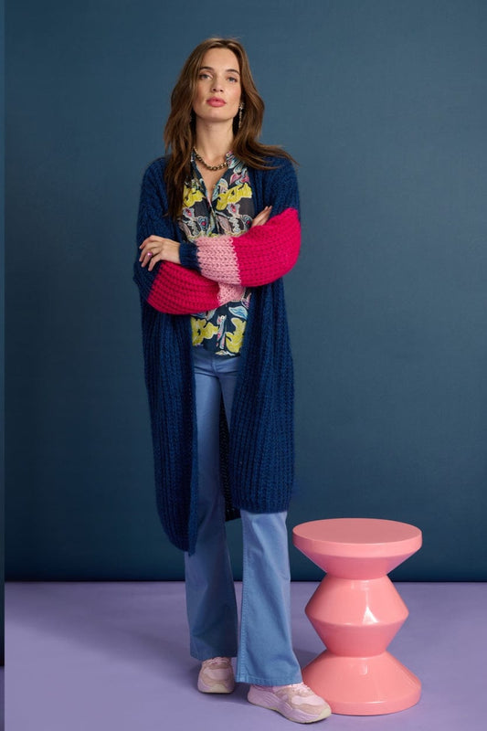 STRICKJACKE - Eternal Blue Blush