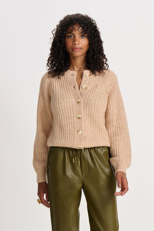 STRICKJACKE - Glorious Sand