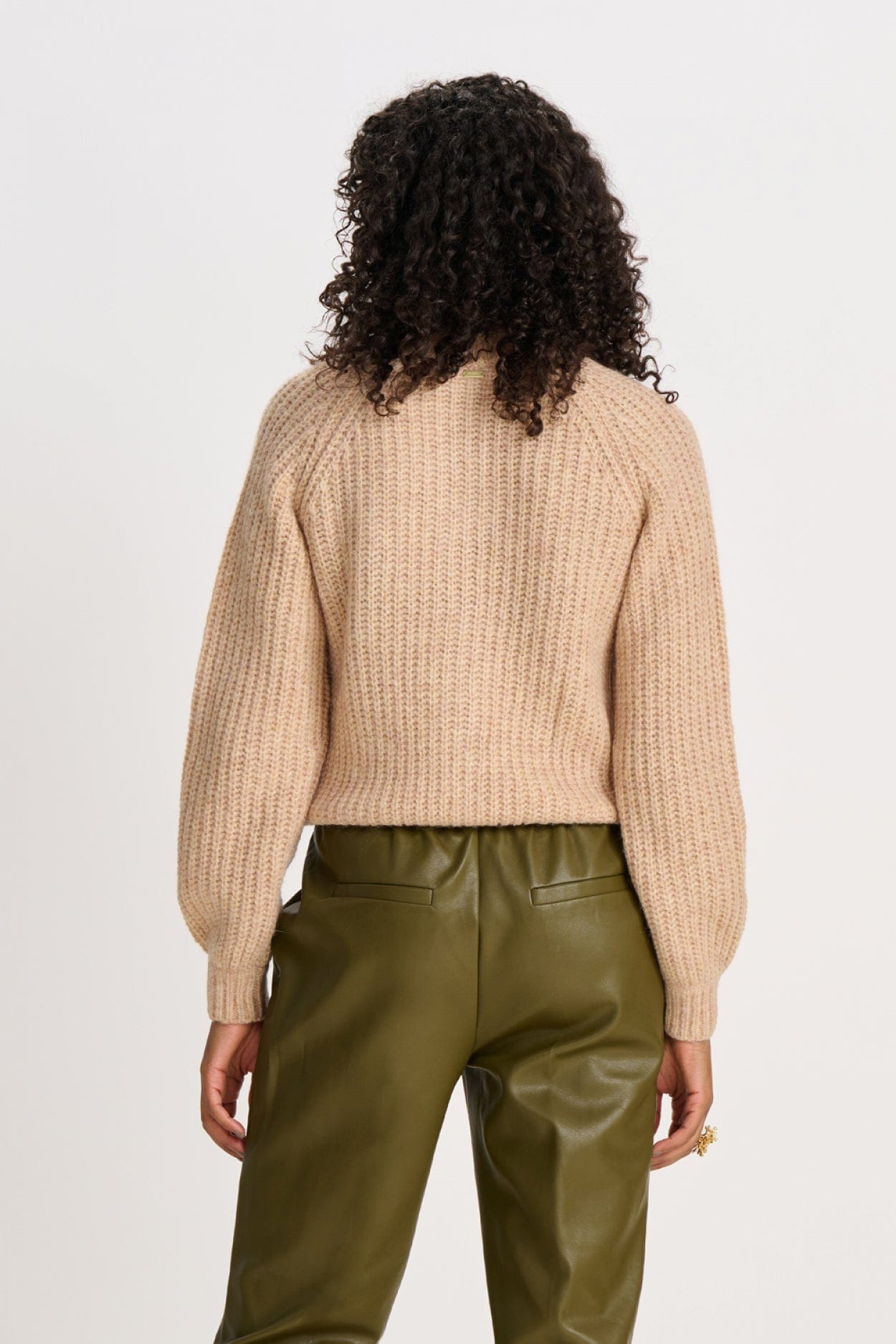 STRICKJACKE - Glorious Sand
