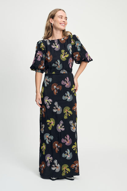 KLEID - Embroidery Sky Black