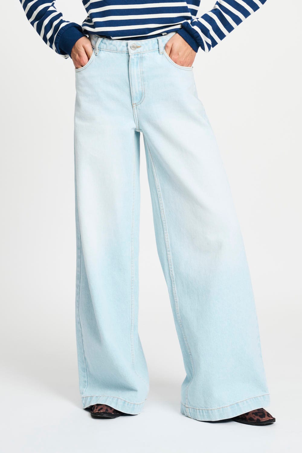 JEANS - Baggy Wideleg Light Blue