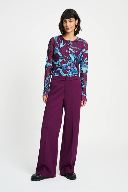 HOSE- Lara Plum