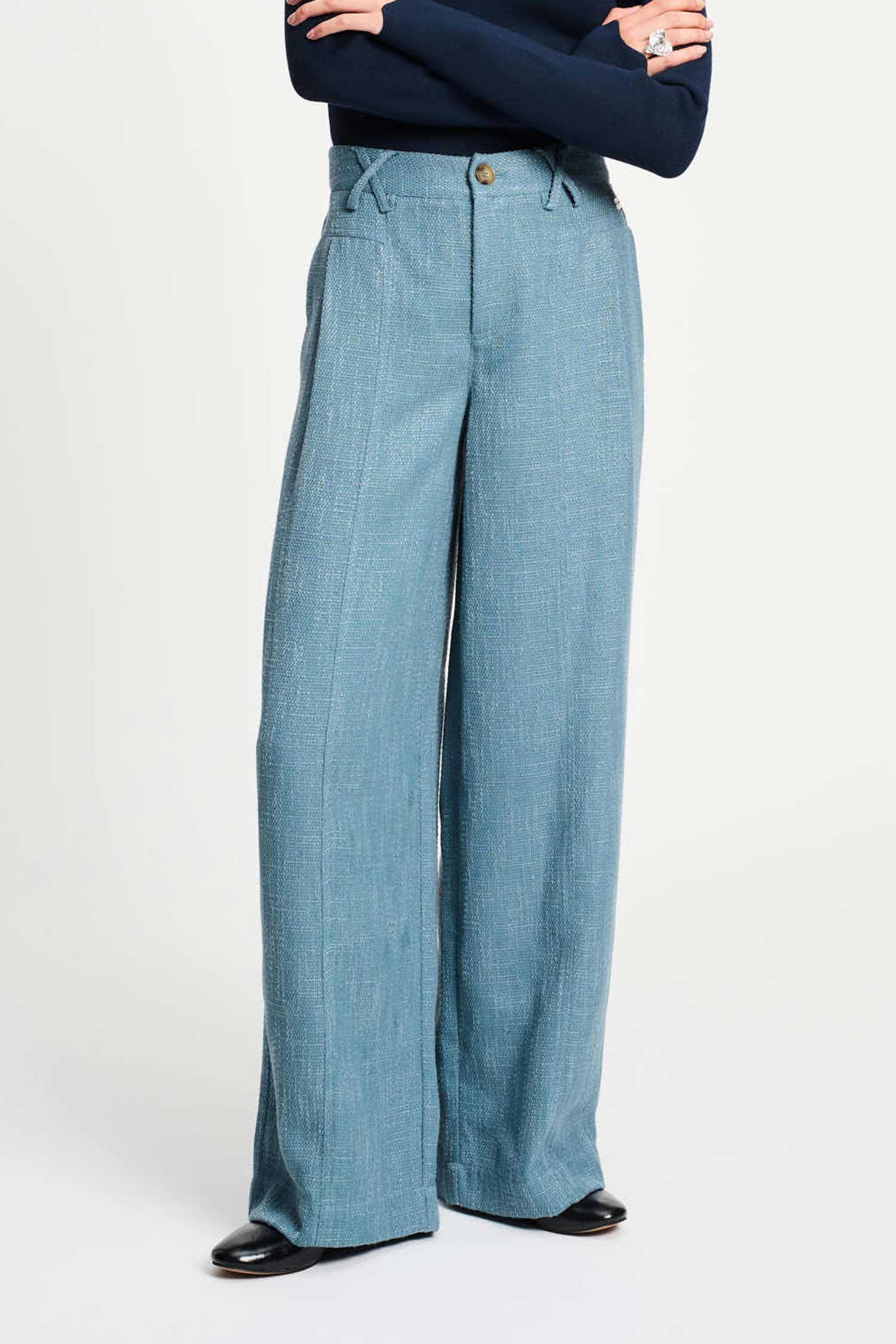 HOSE- Bouclé Dawn Blue