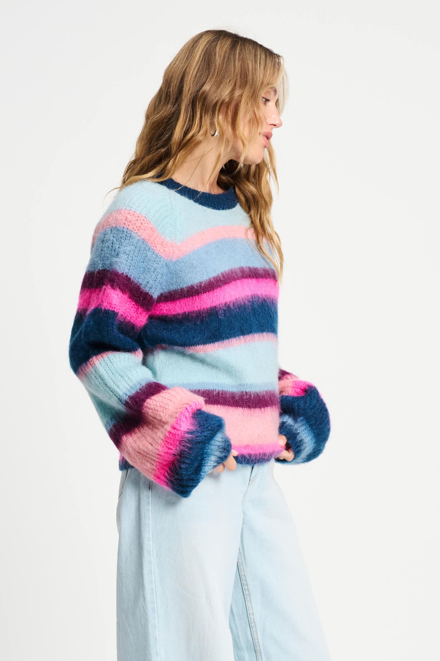SWEATER - Brushed Stripes Blue